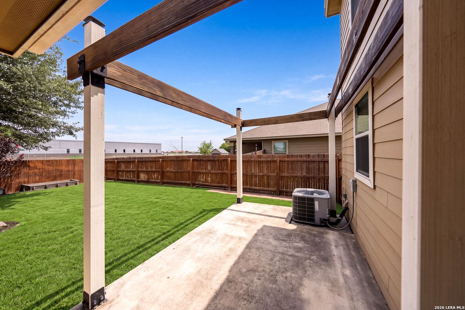 main property photo 37
