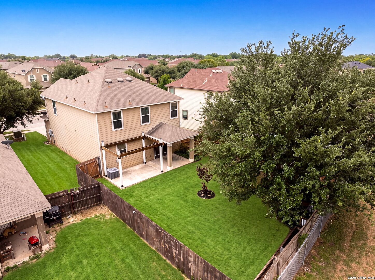 main property photo 41