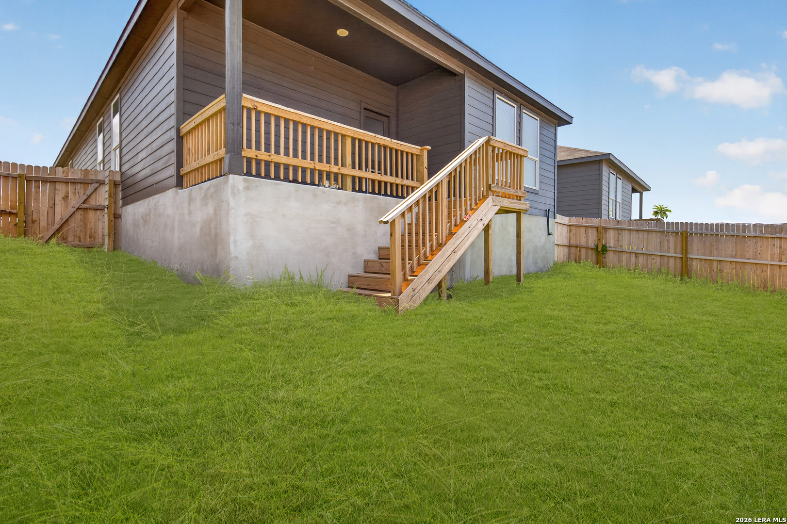 main property photo 27