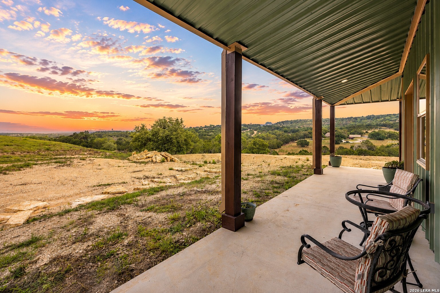 main property photo 22