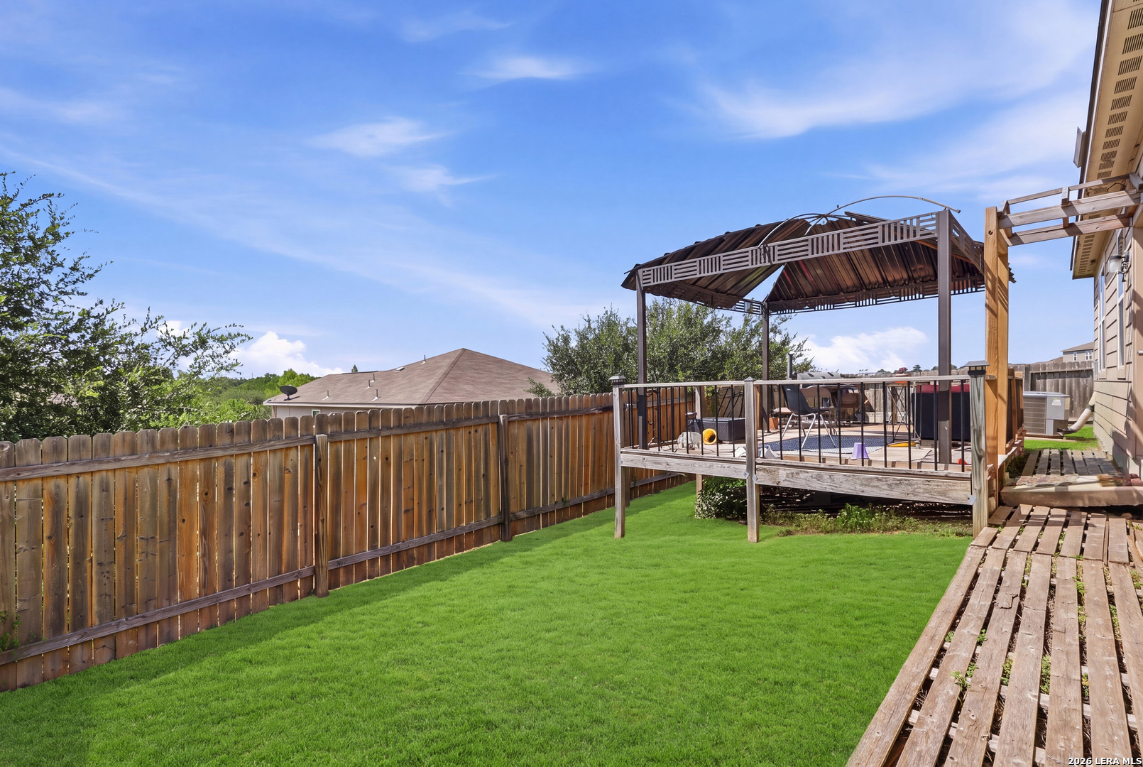 main property photo 24