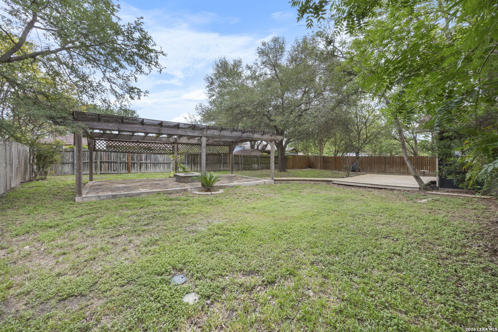 main property photo 23