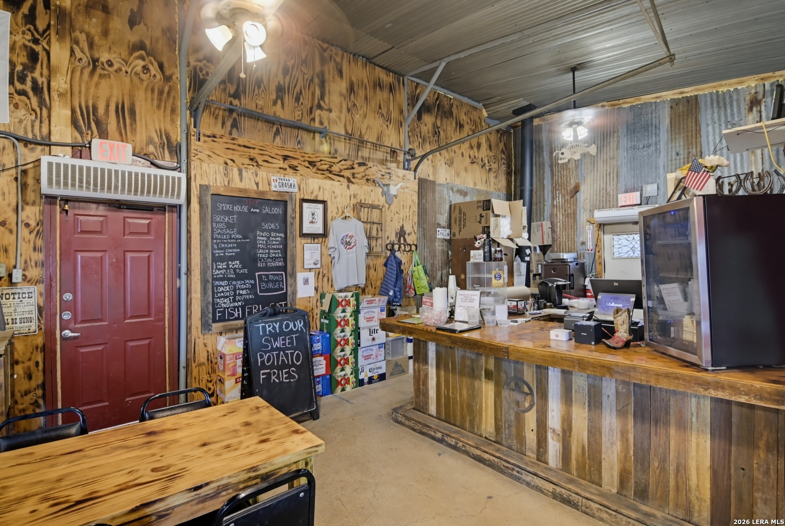 main property photo 30