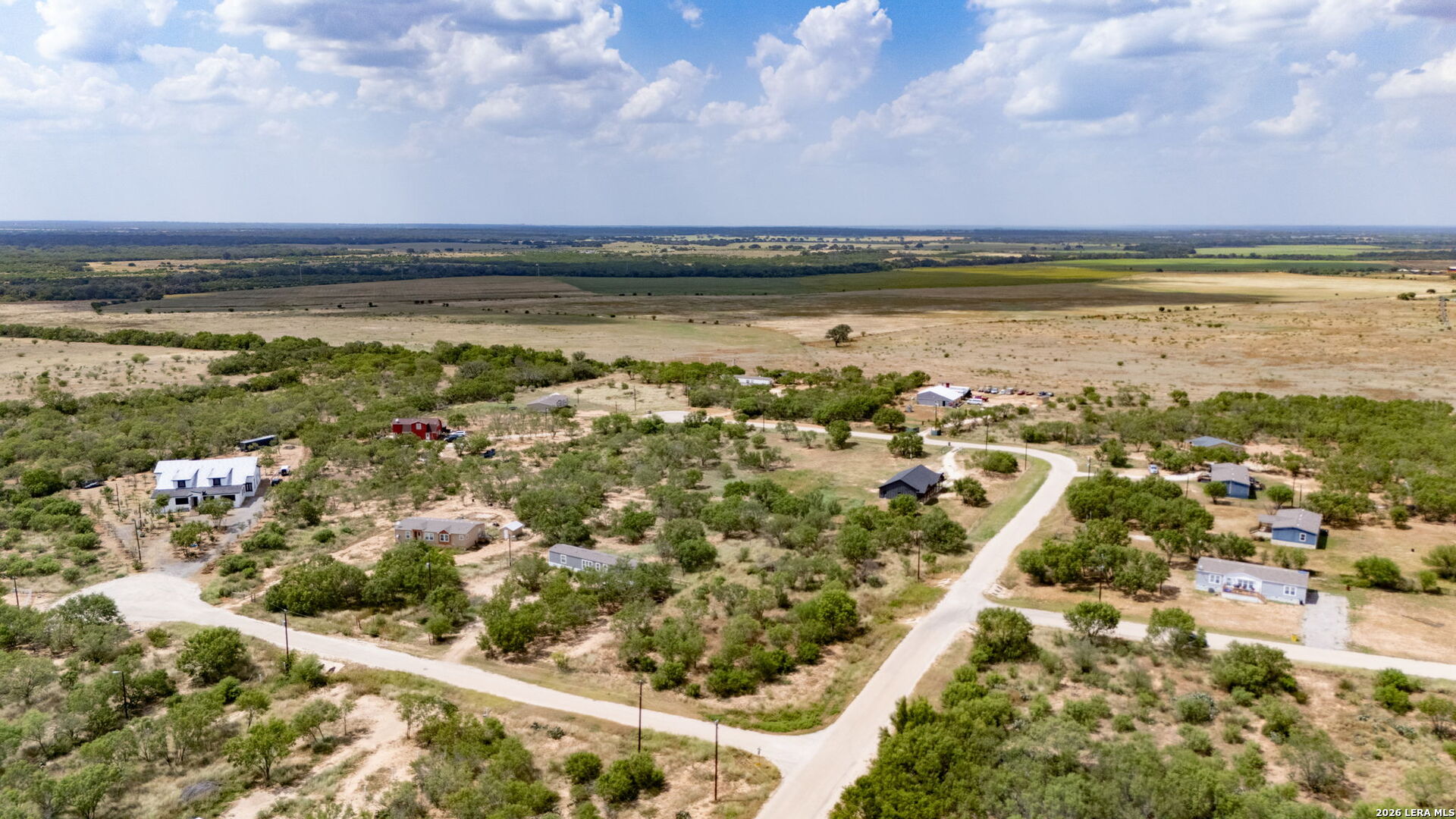 main property photo 11
