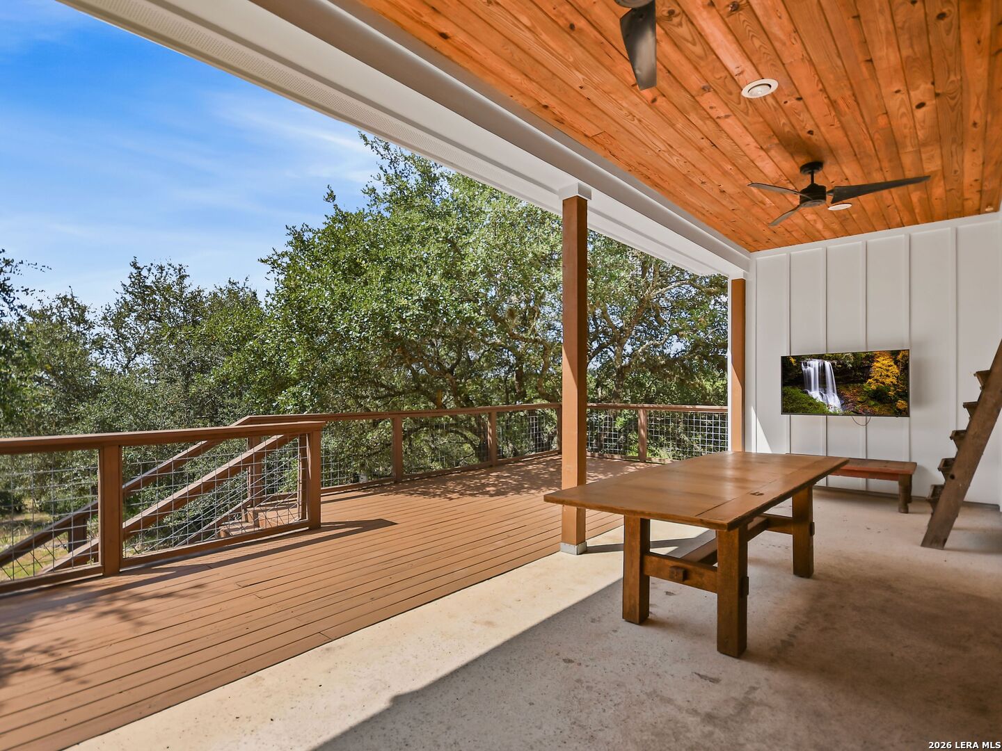 main property photo 41
