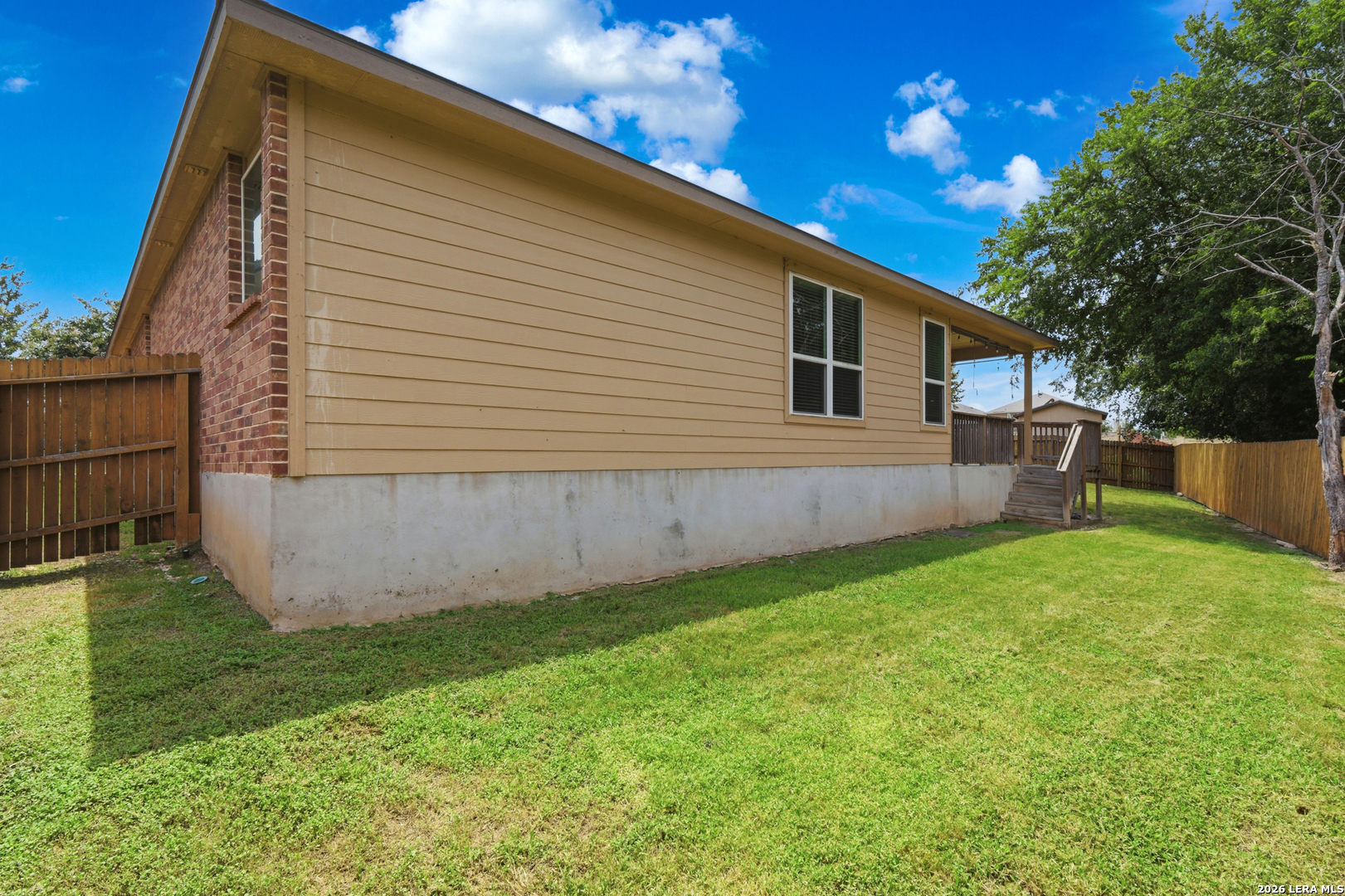 main property photo 31
