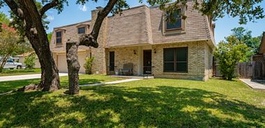 image of property with 5 Bed | 2 Bath | 2,384 Sqft