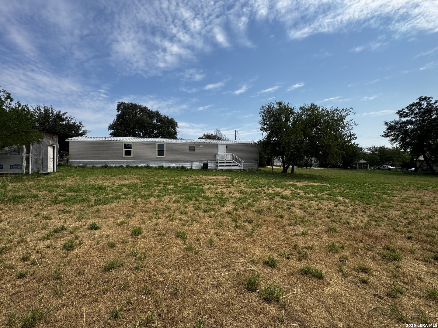 main property photo 17