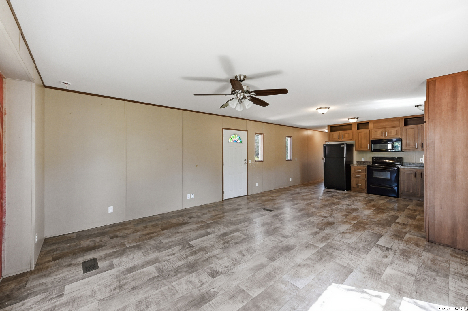 main property photo 58