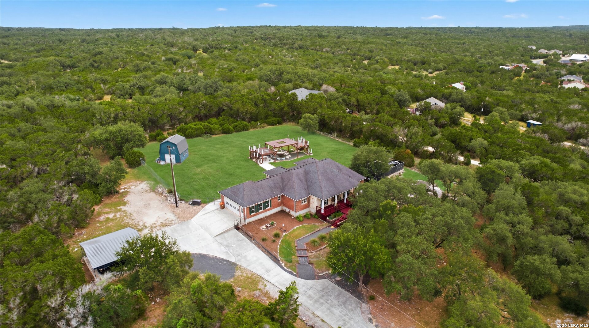 main property photo 23