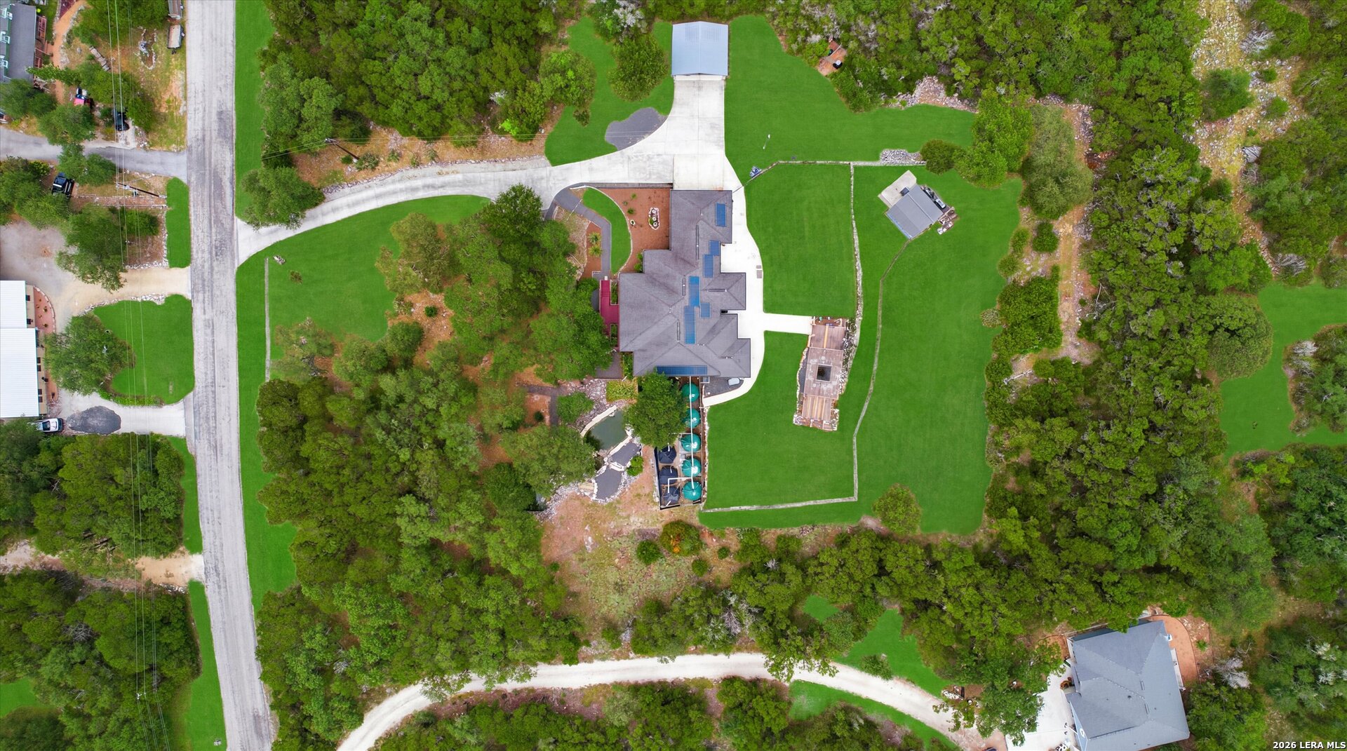 main property photo 27