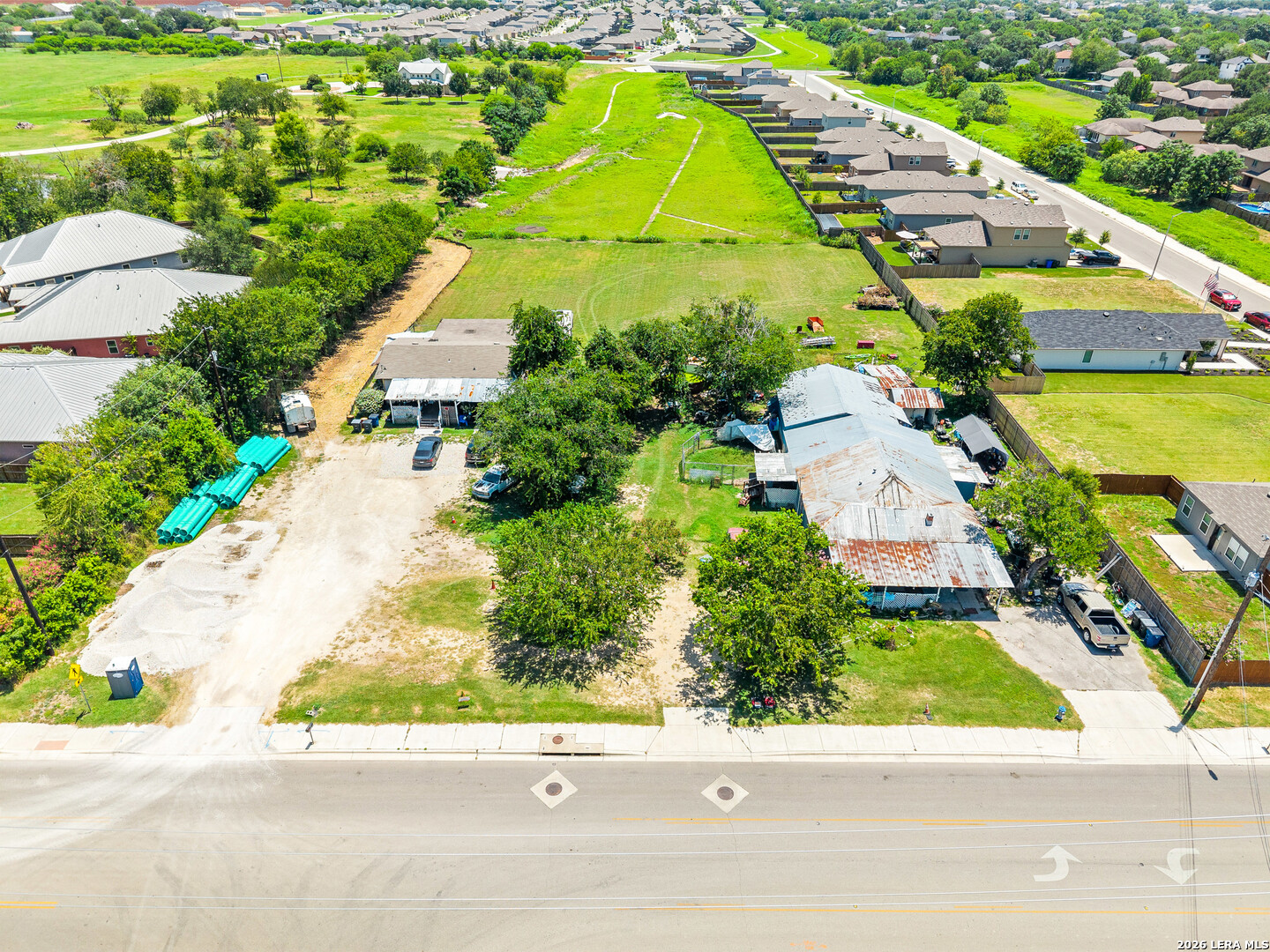 main property photo 10