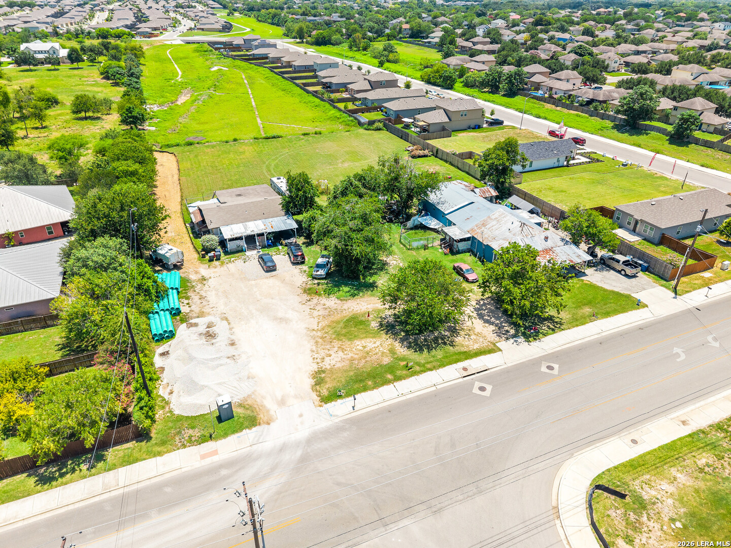main property photo 12