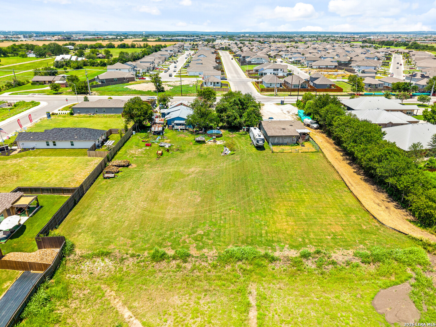 main property photo 13