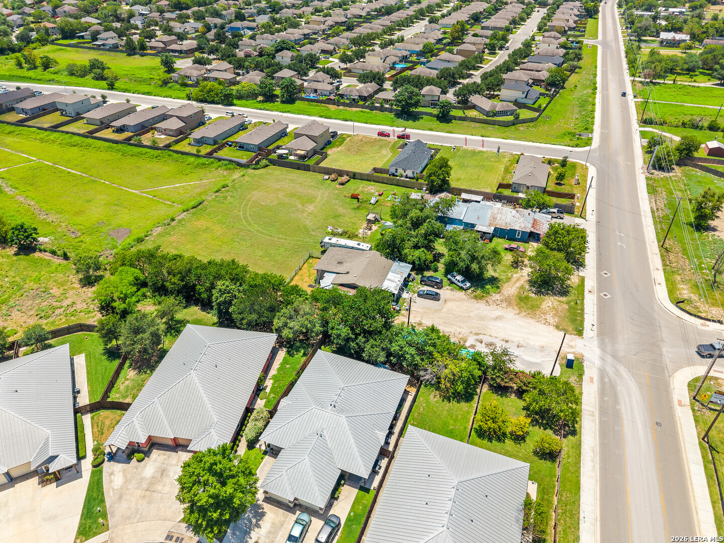 main property photo 2