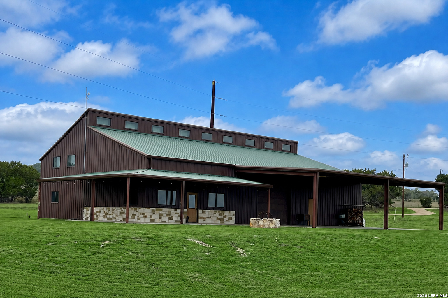 main property photo 8