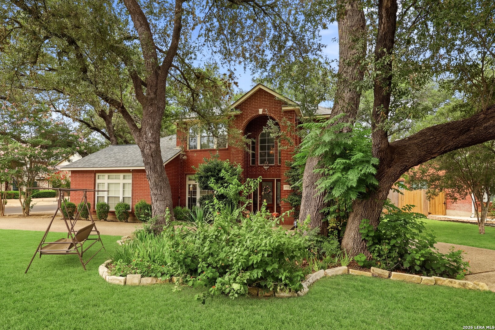 main property photo 31