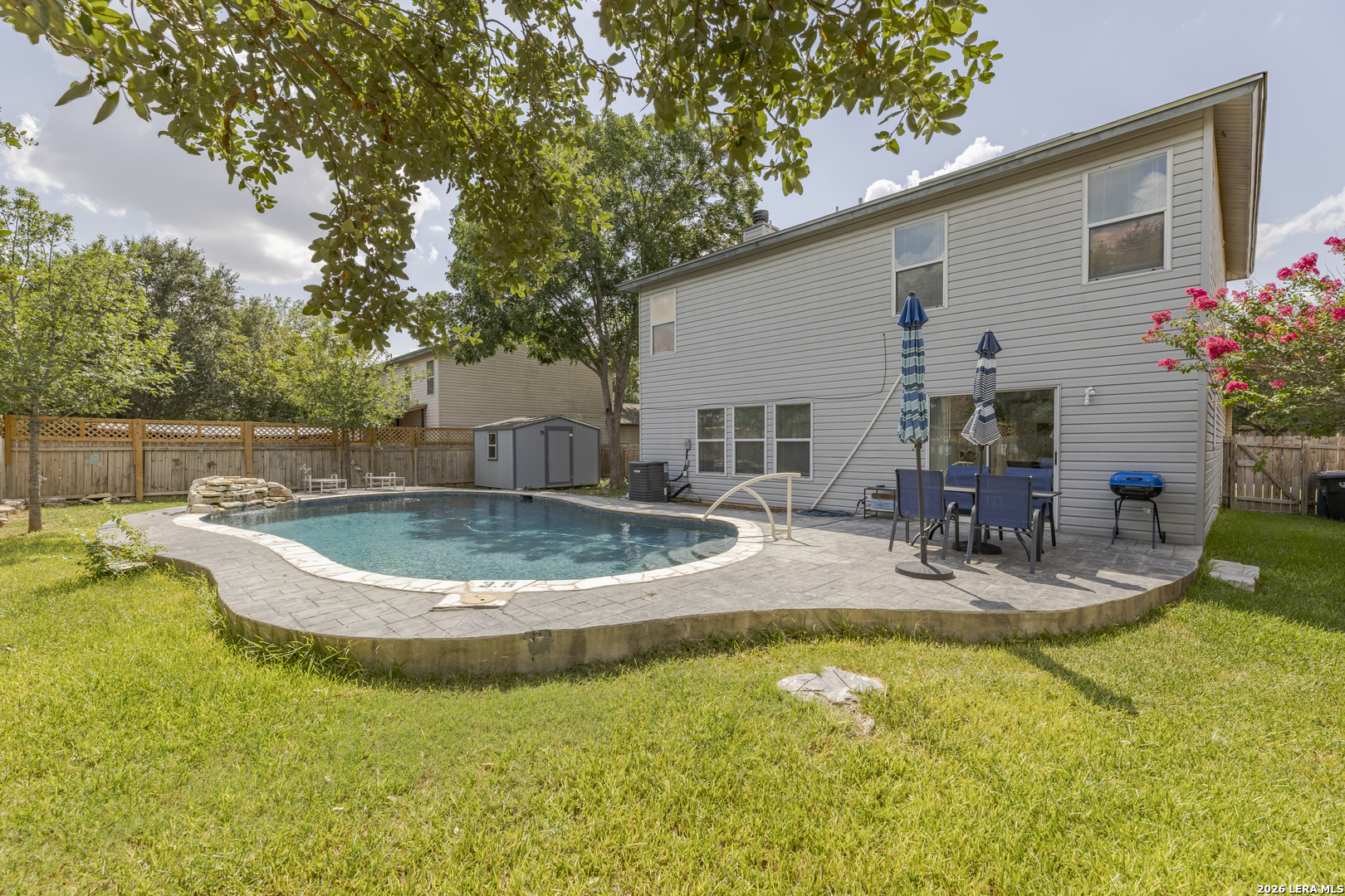 main property photo 31