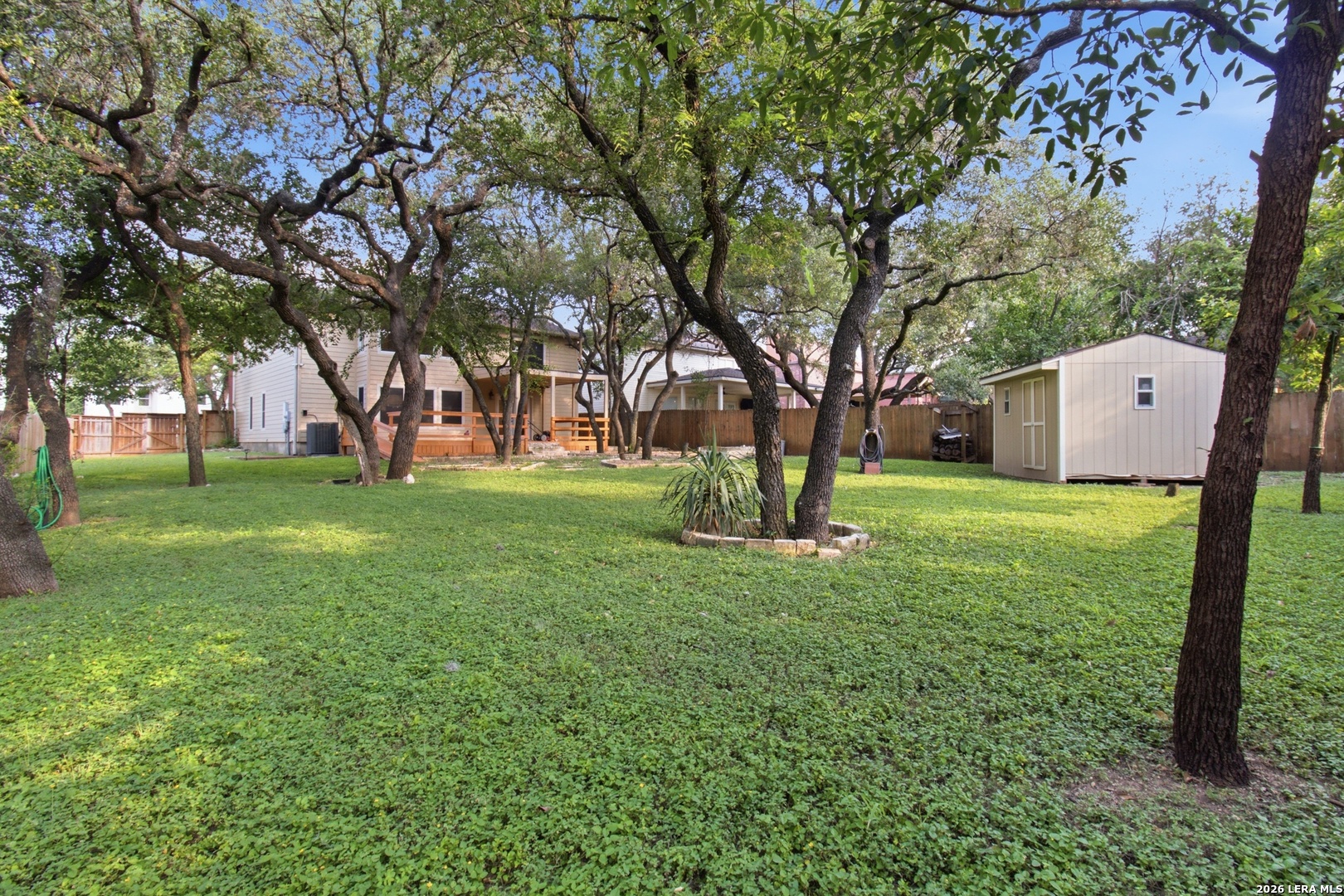 main property photo 40