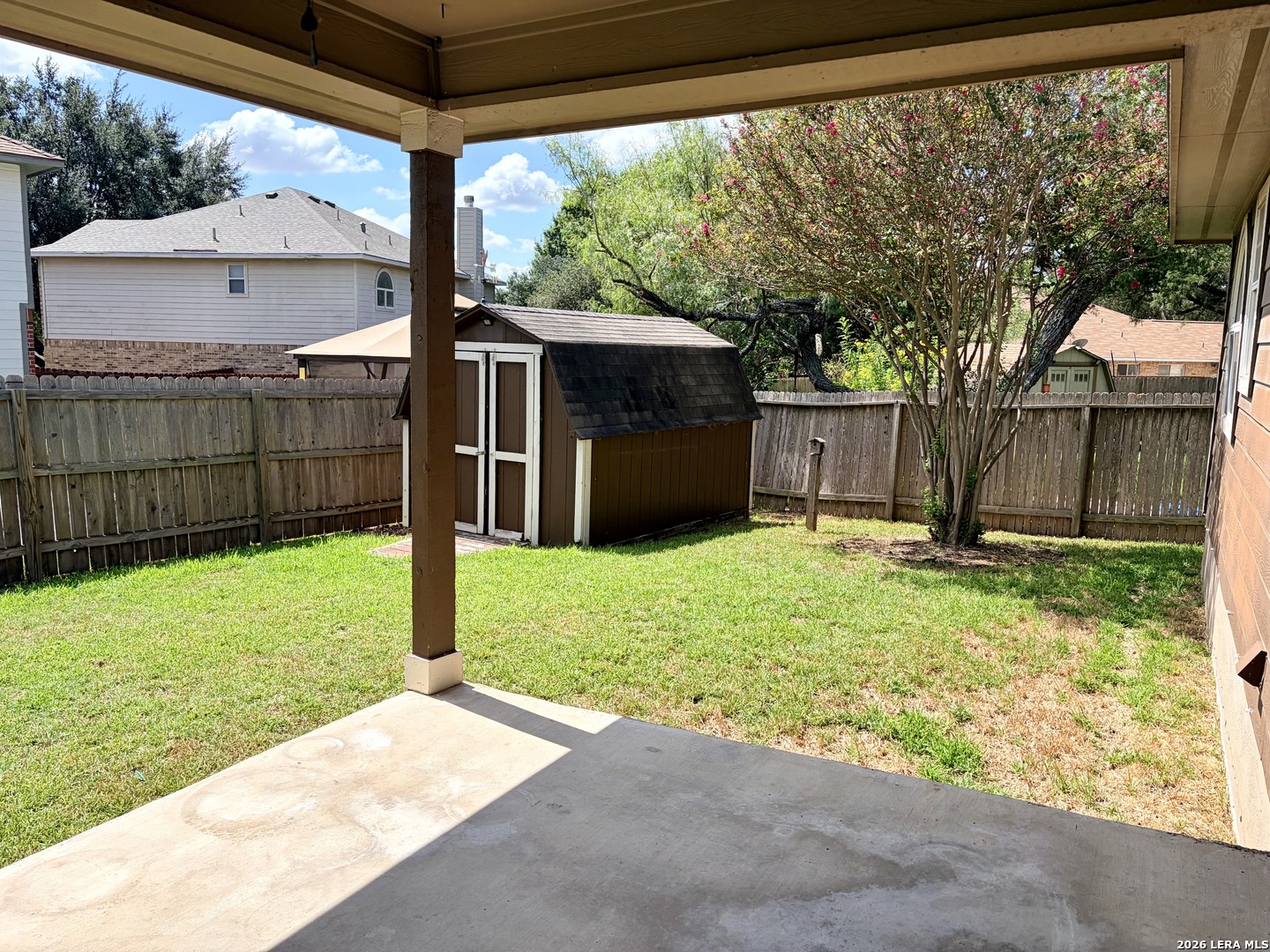main property photo 23