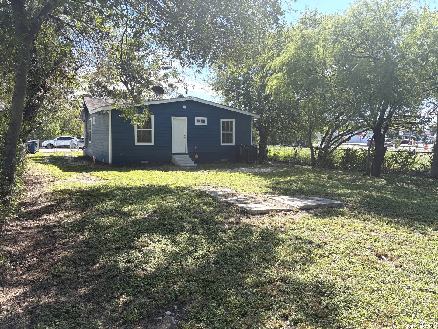 main property photo 31