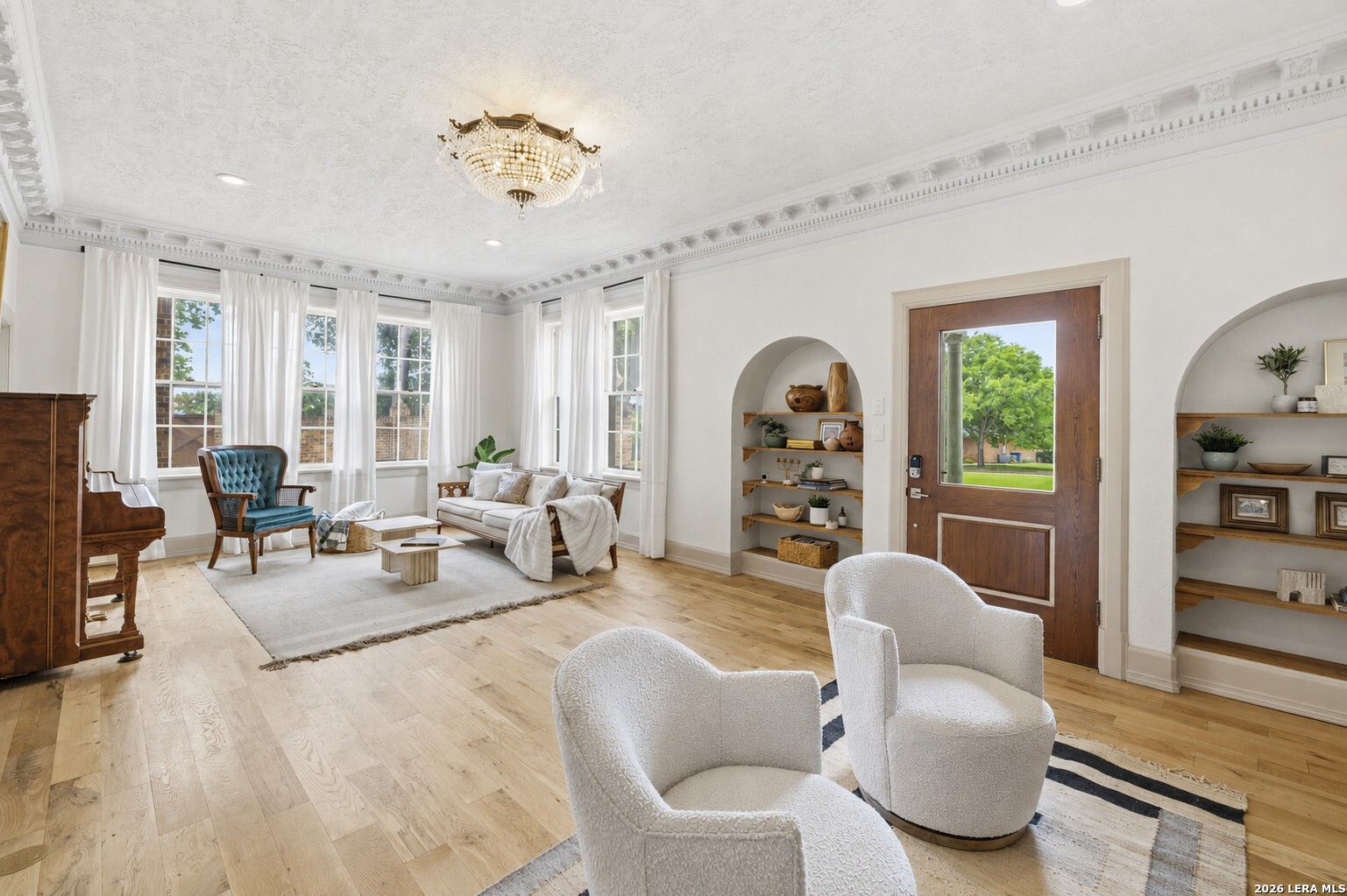 main property photo 7