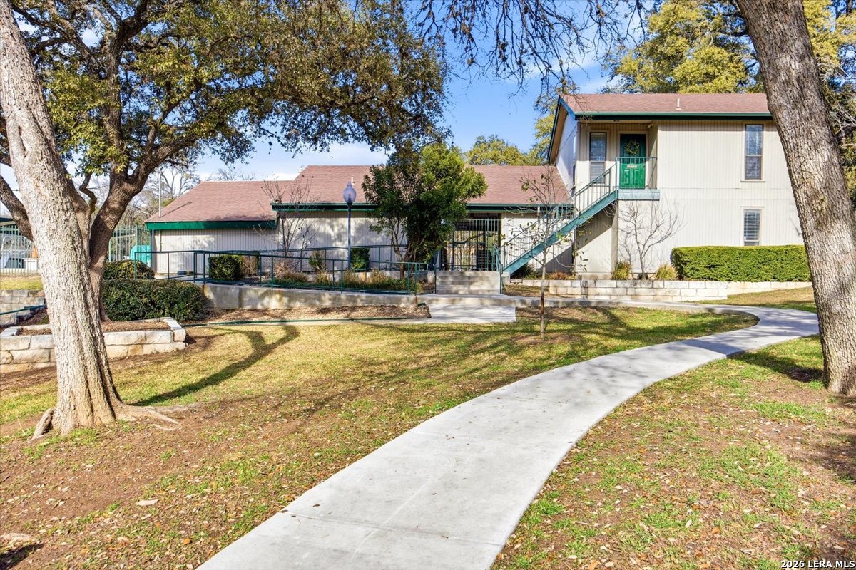 main property photo 41