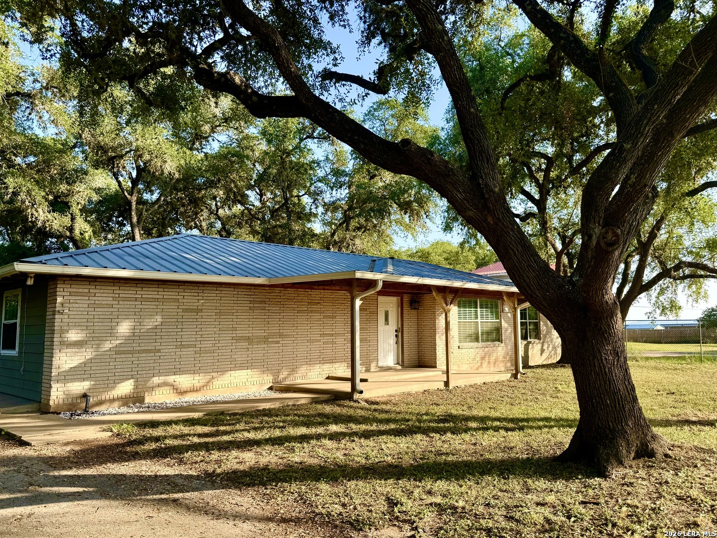 main property photo 49