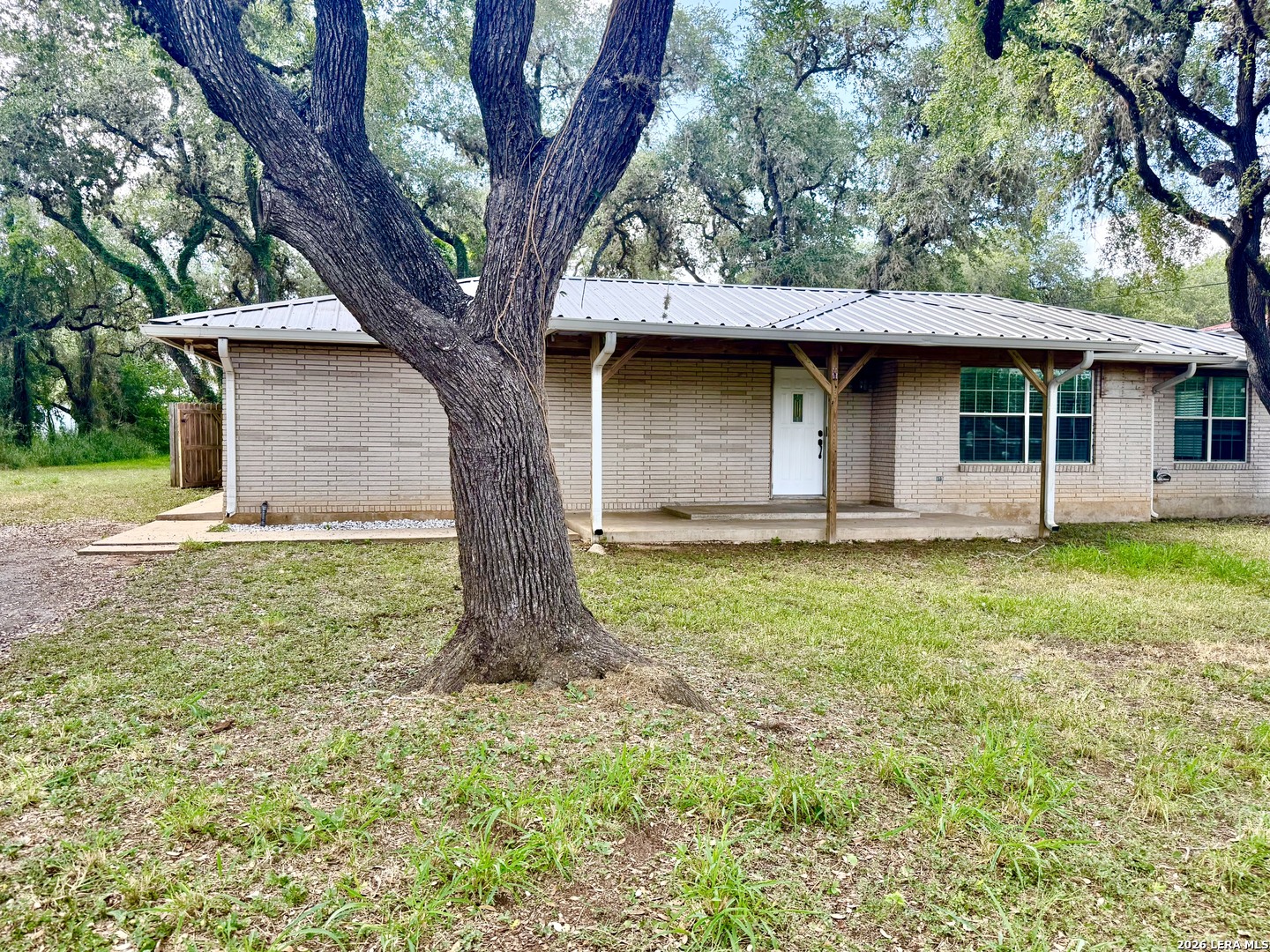 main property photo 51