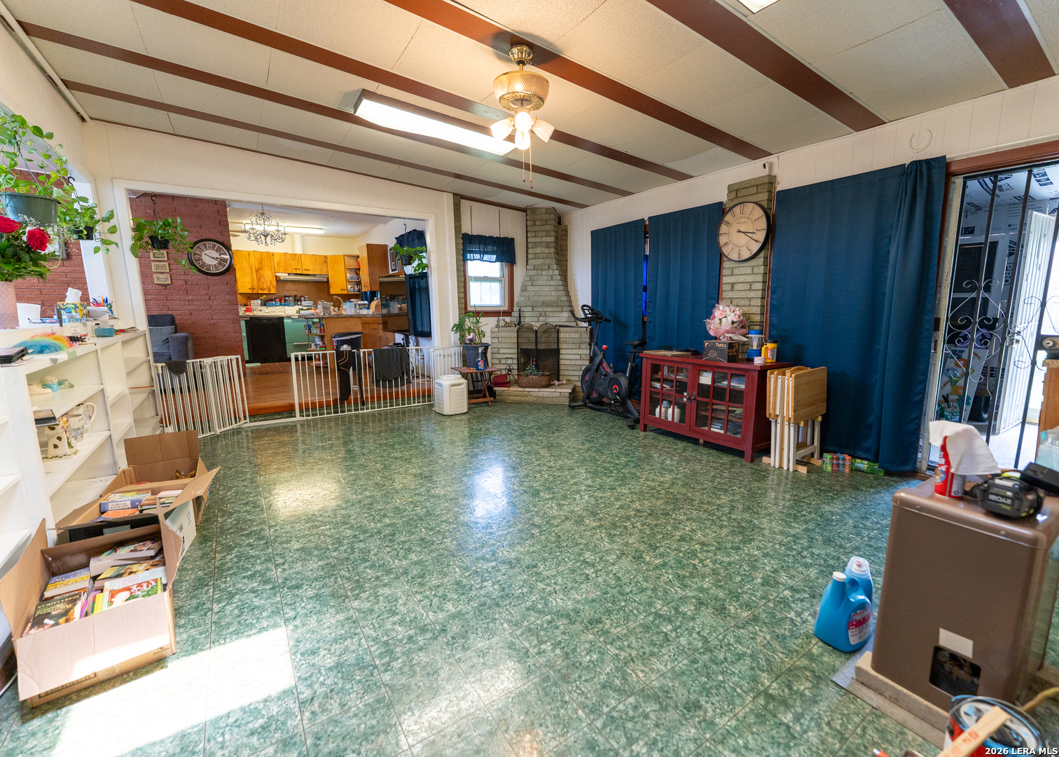 main property photo 18