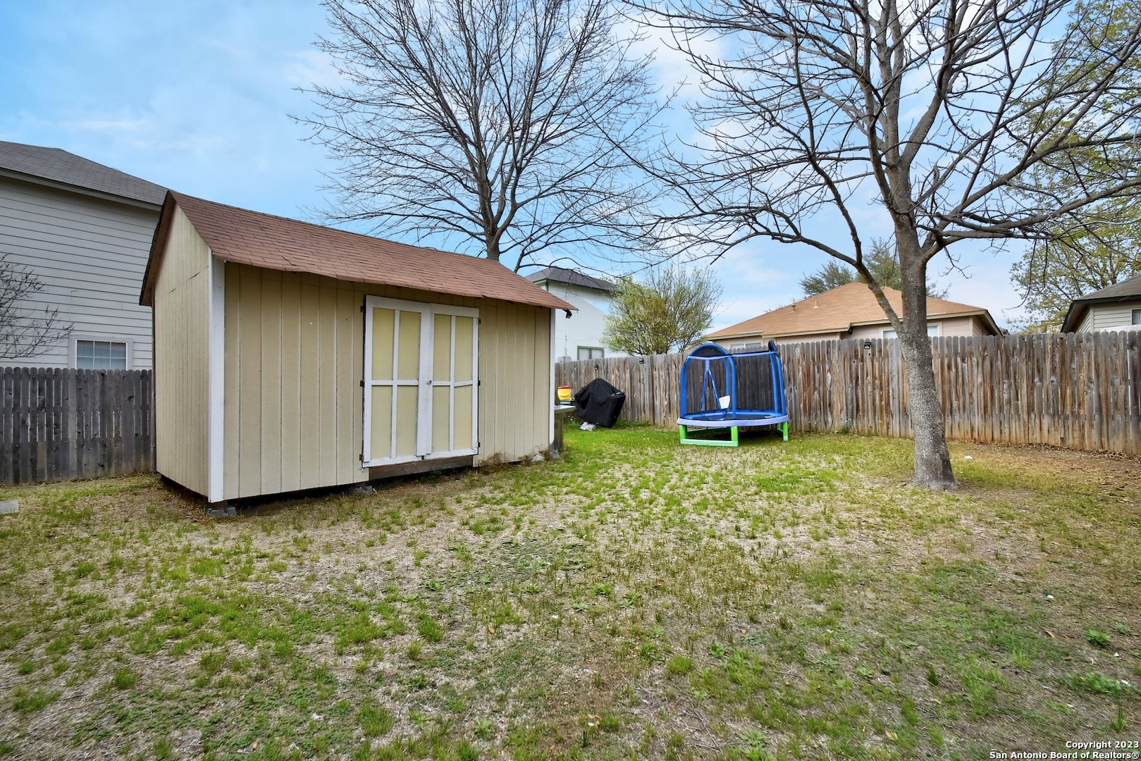 main property photo 22