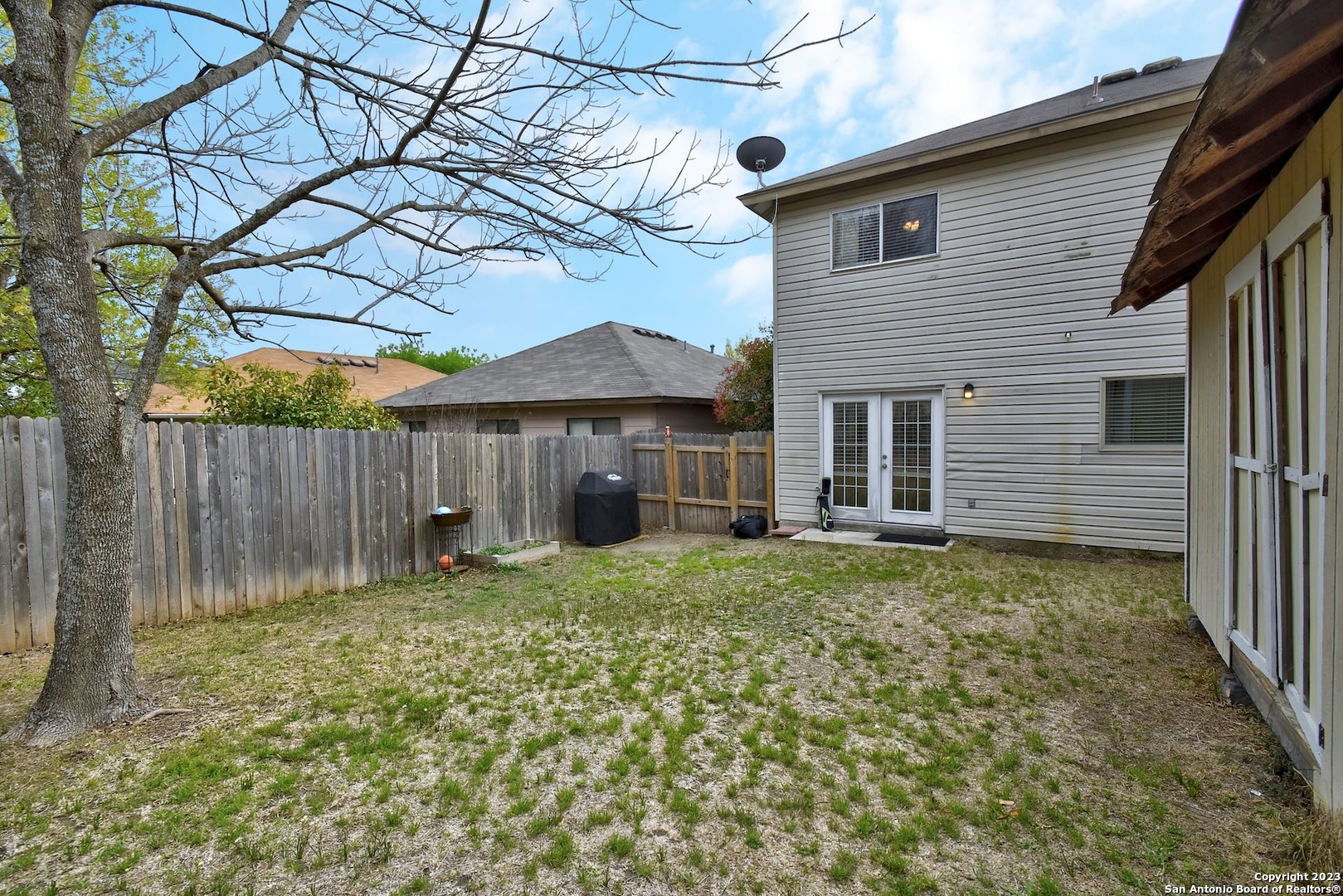 main property photo 24