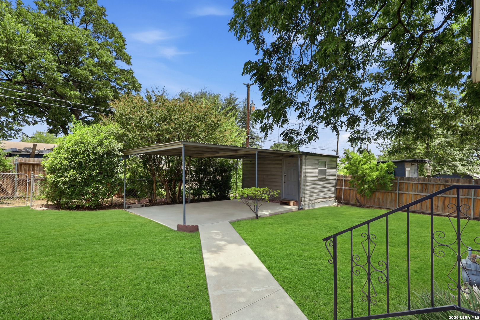 main property photo 17