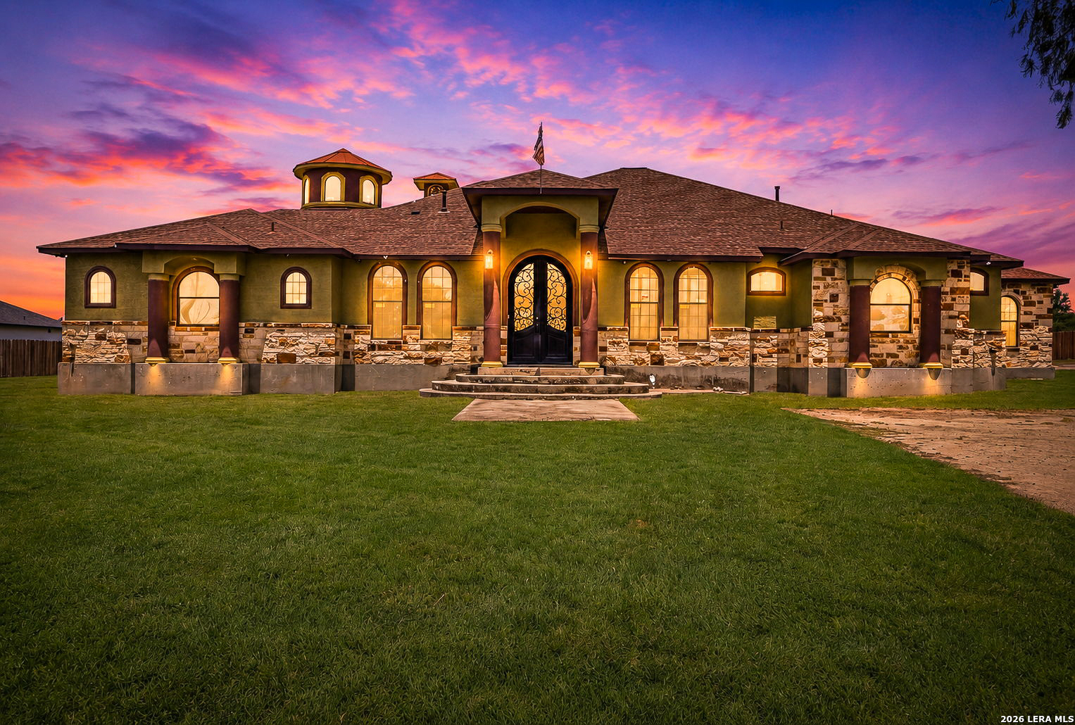 main property photo 3