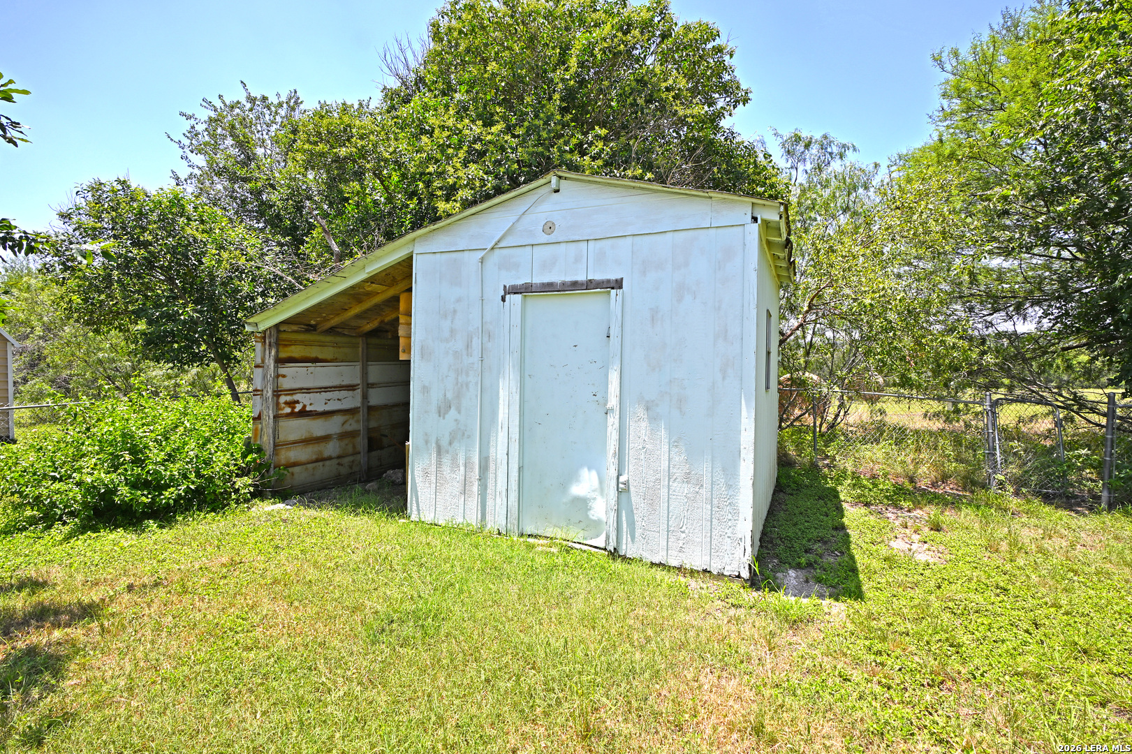 main property photo 22