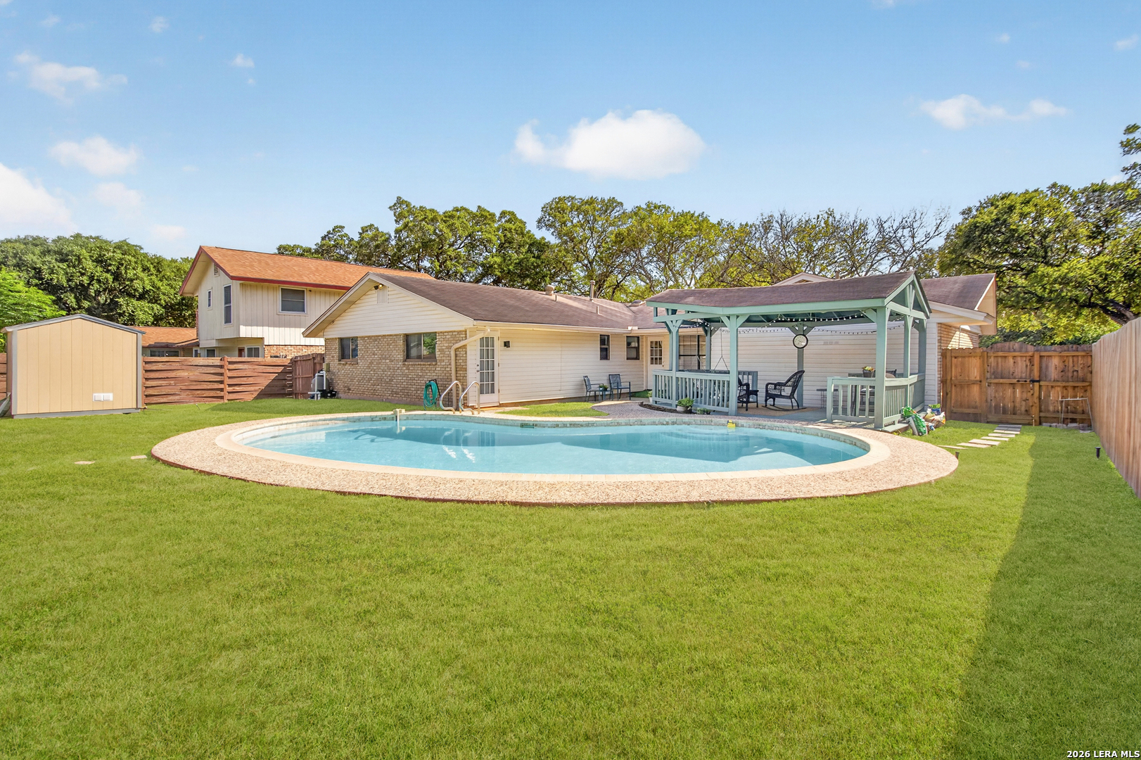 main property photo 24