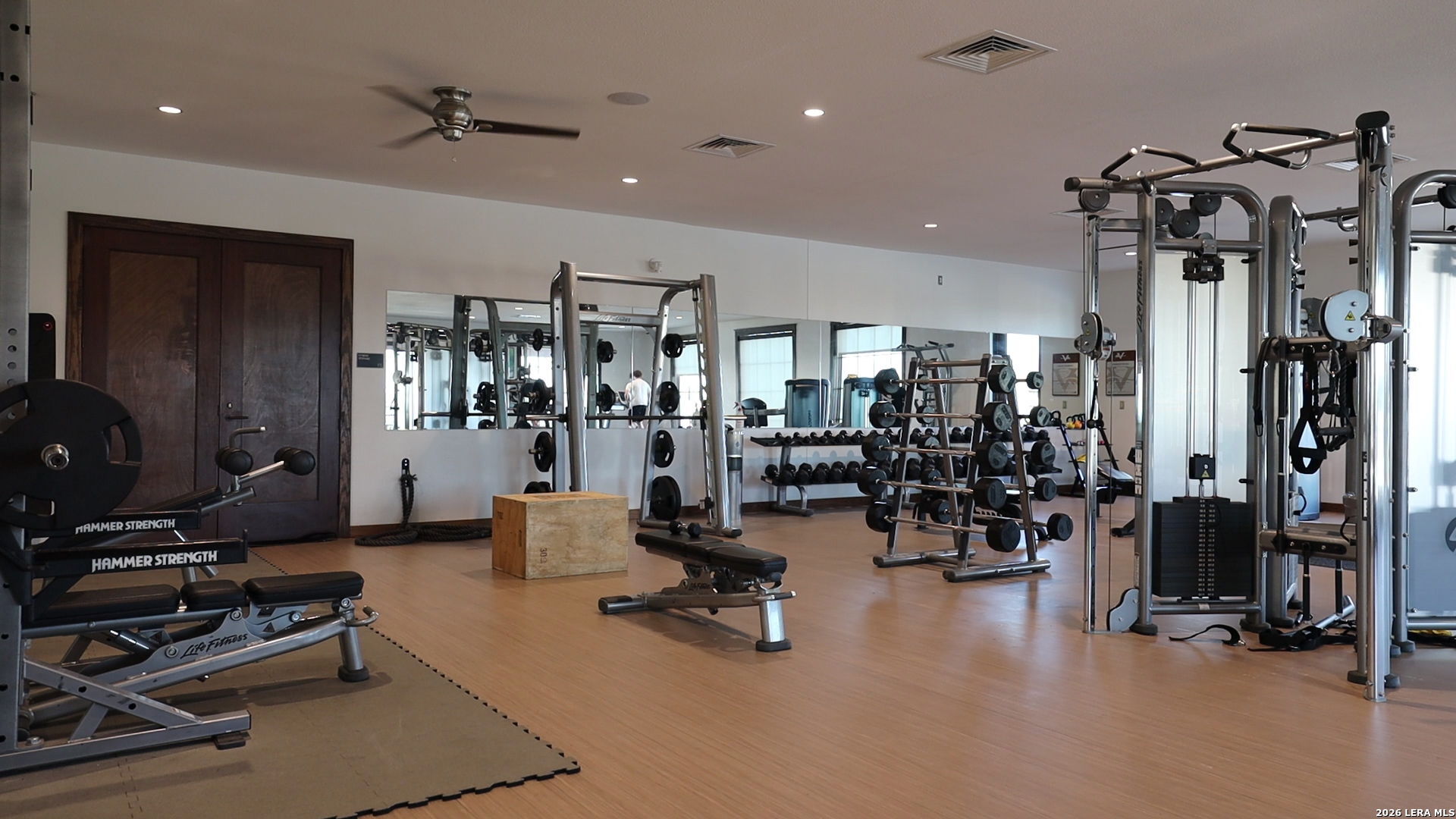 main property photo 50