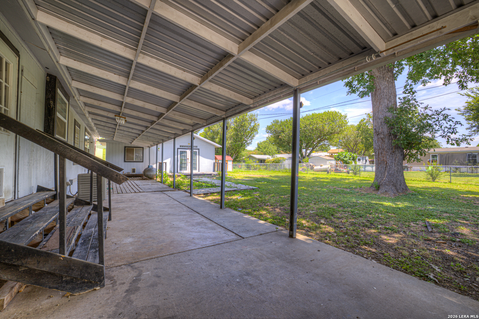main property photo 26