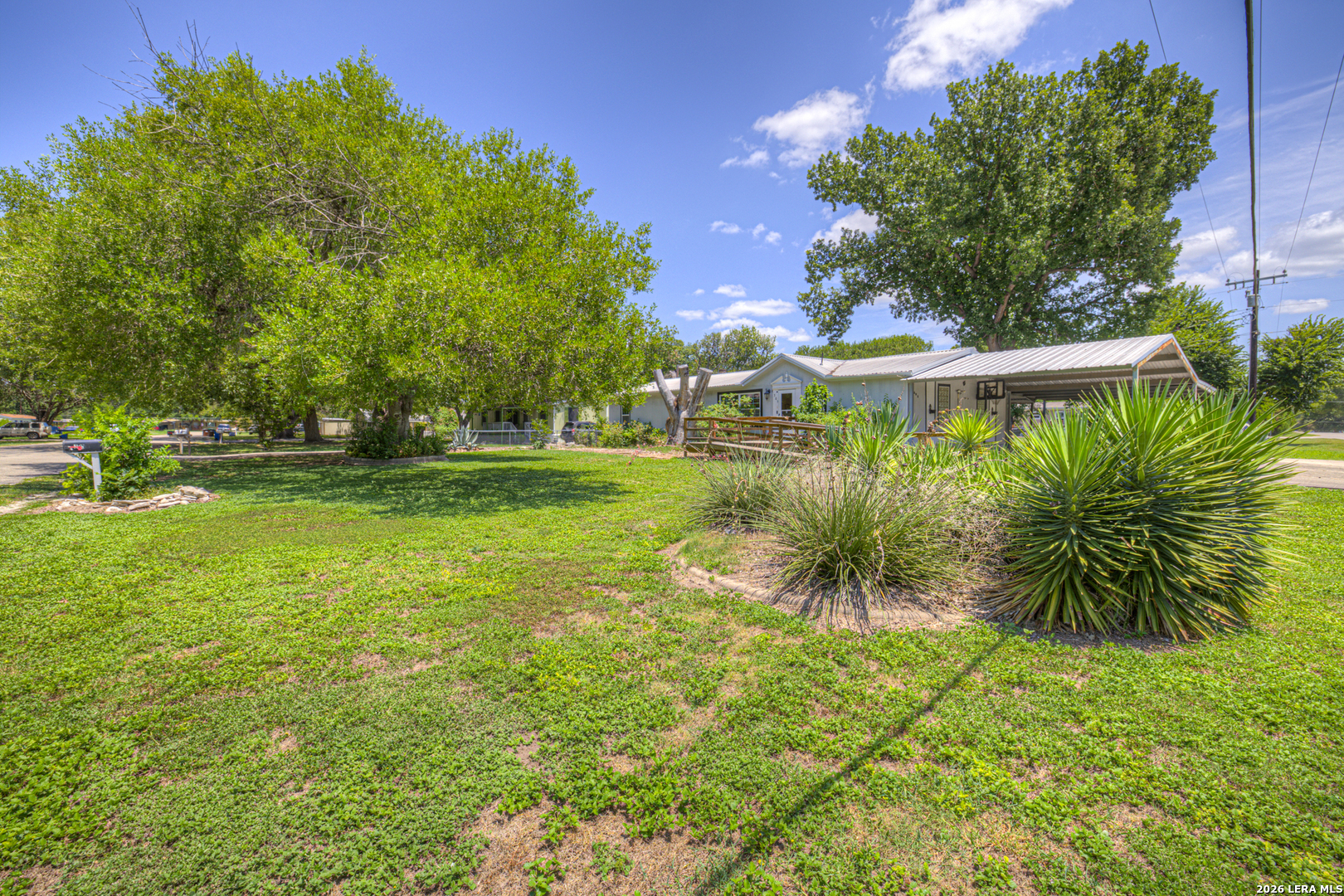main property photo 38
