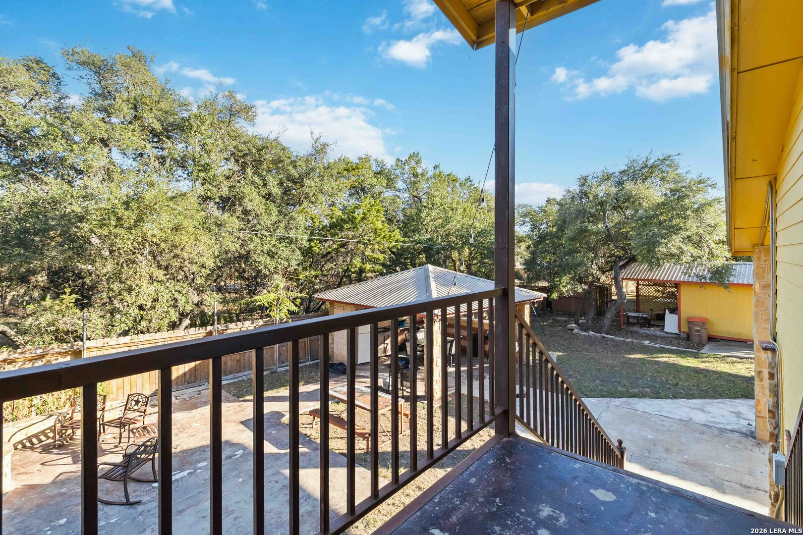 main property photo 40