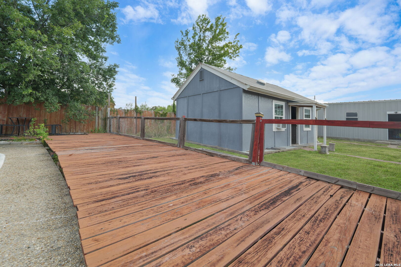 main property photo 46