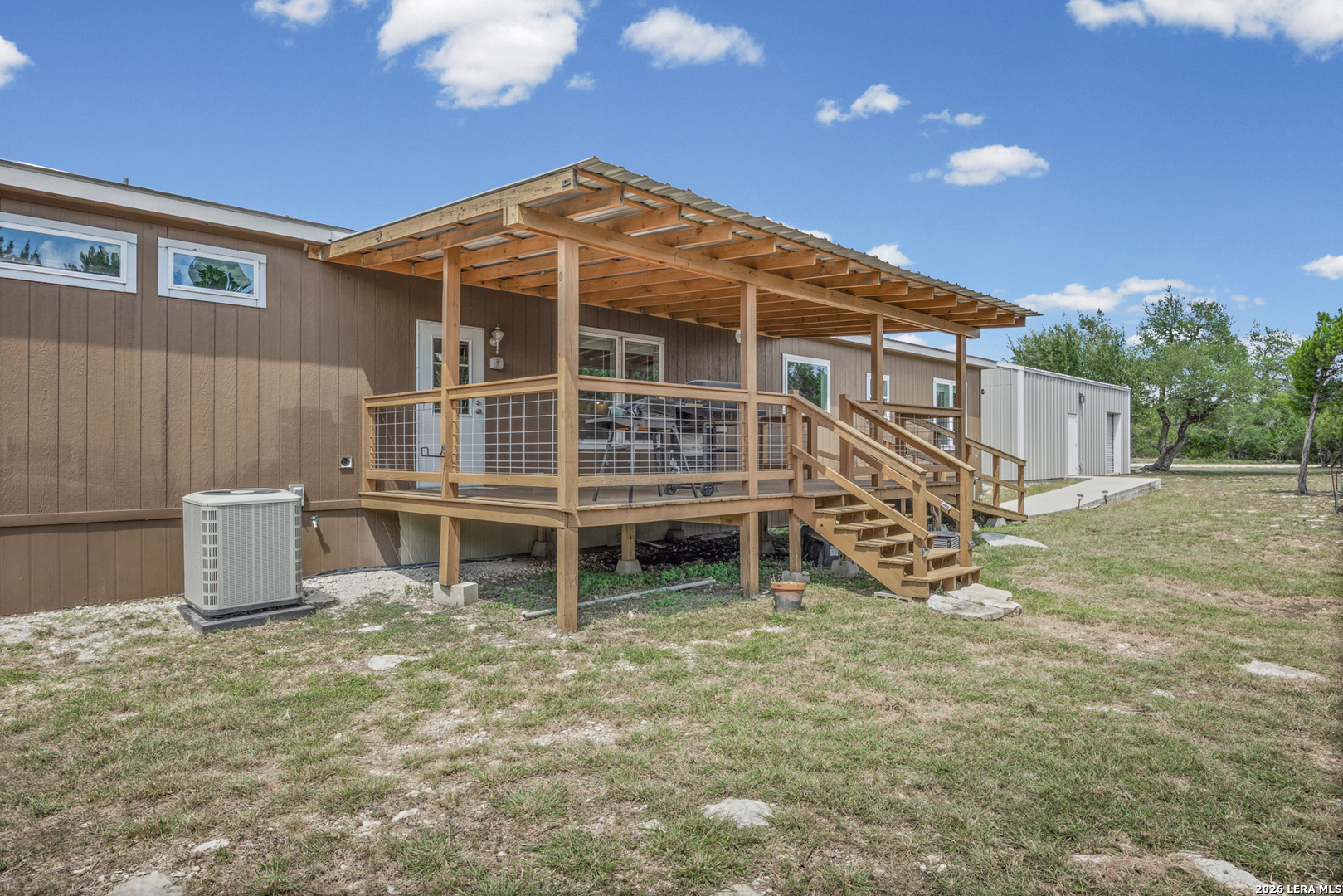 main property photo 33