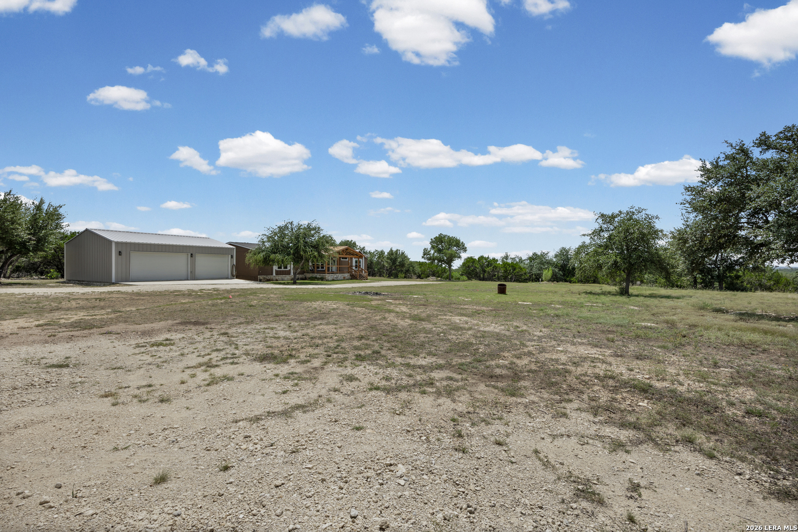 main property photo 34