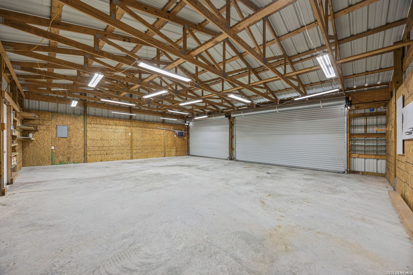 main property photo 37