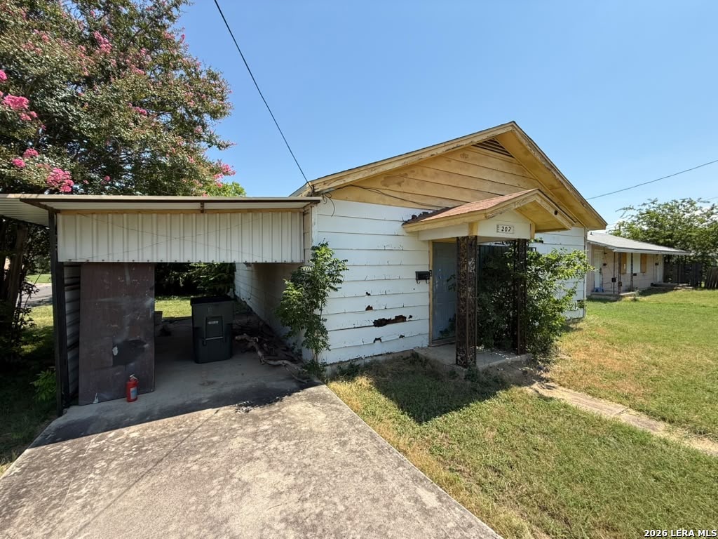 main property photo 5