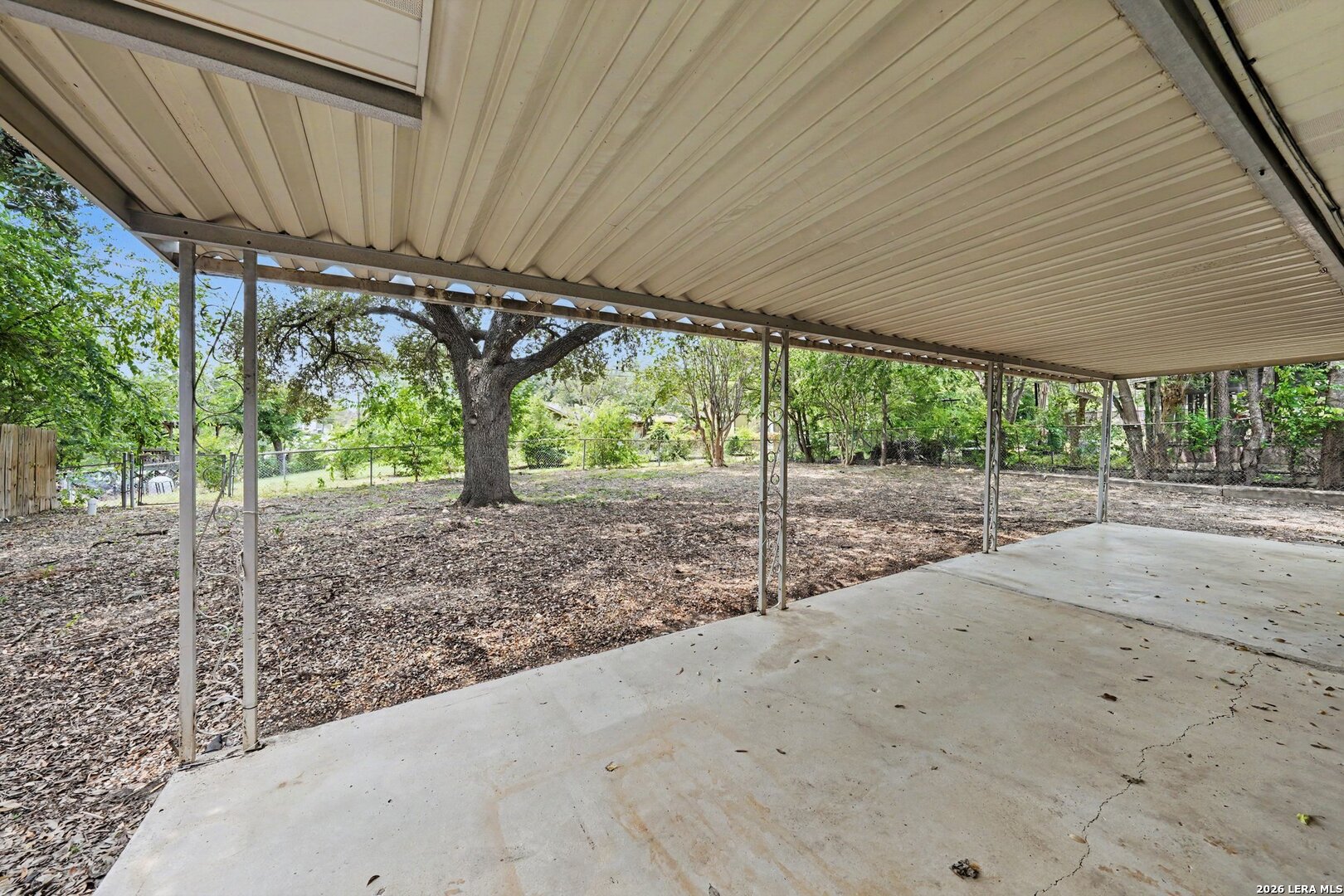 main property photo 20