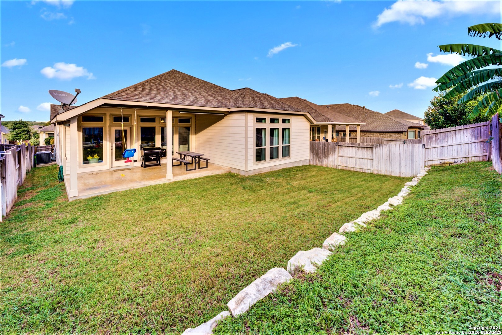 main property photo 22