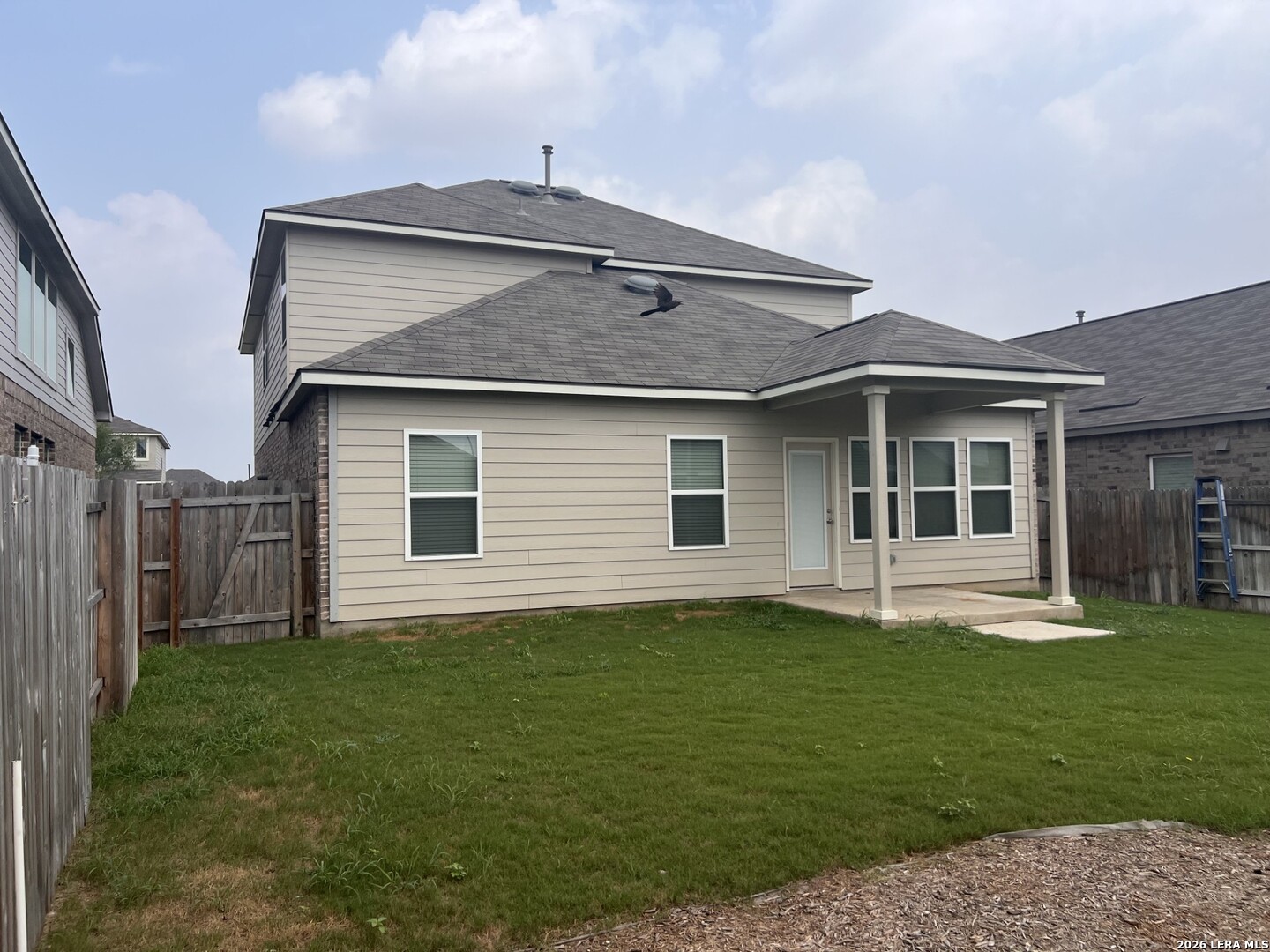 main property photo 25