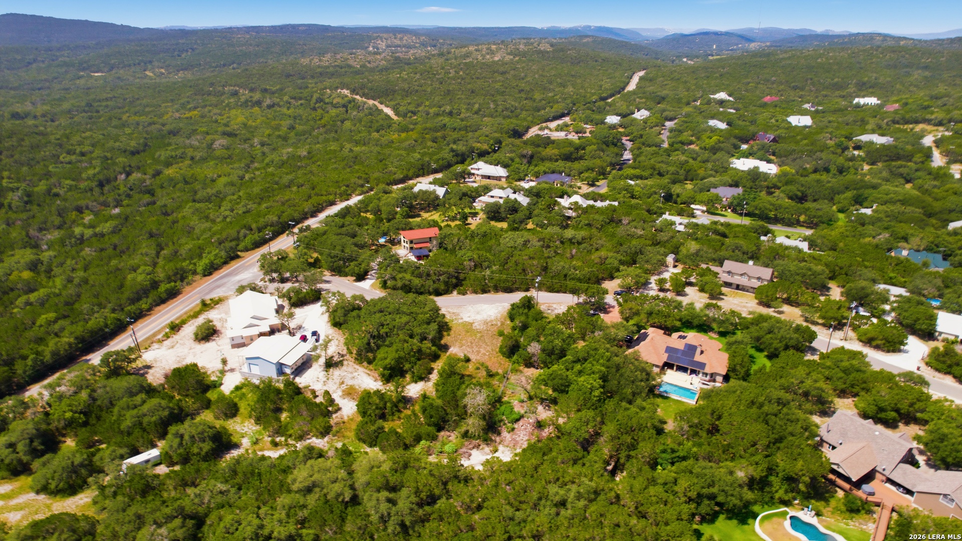 main property photo 9
