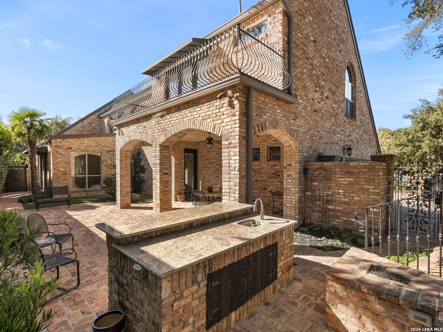 main property photo 34